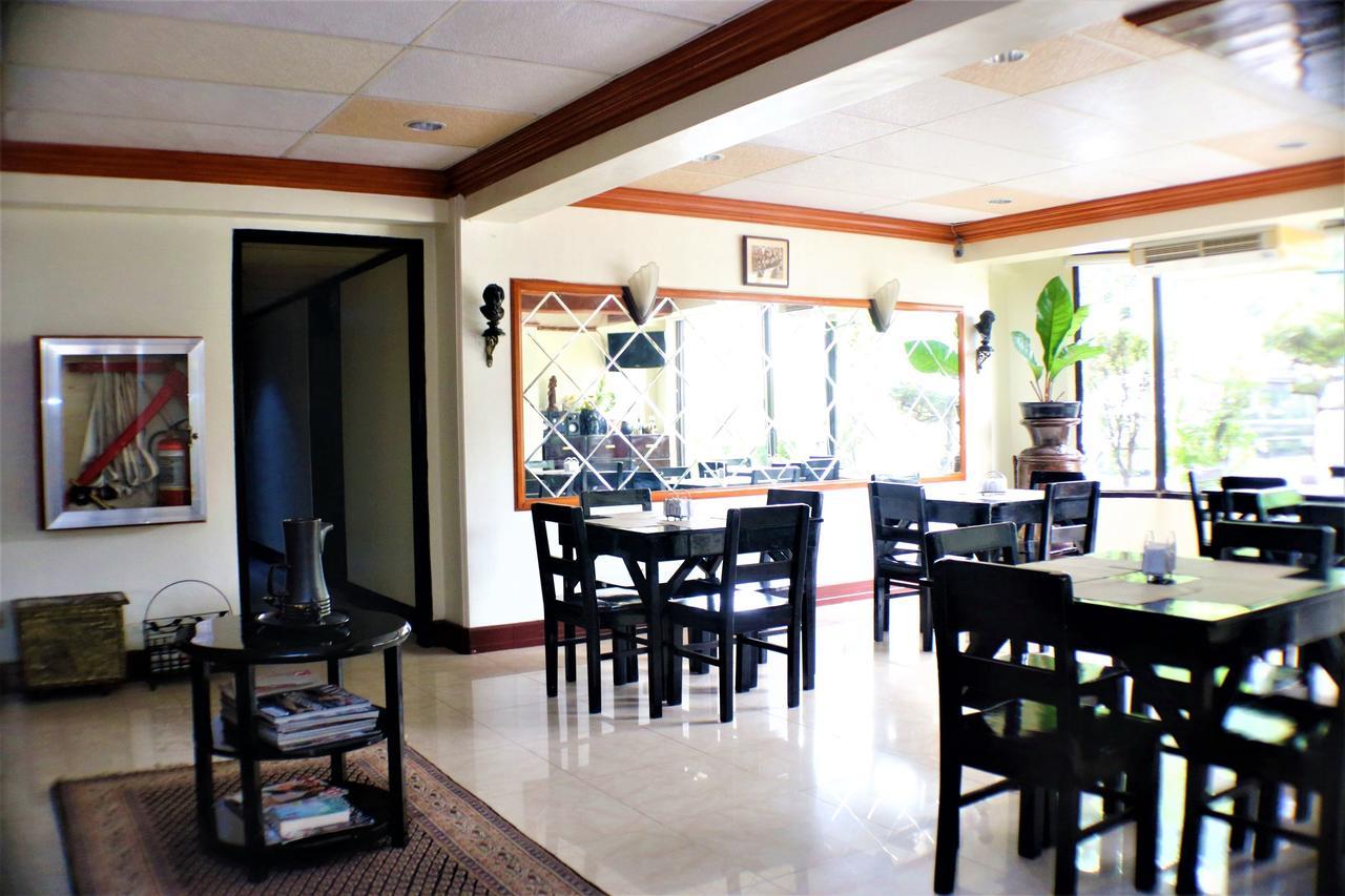 ZEN Rooms Vest Grand Suites Bohol Tagbilaran Exterior foto
