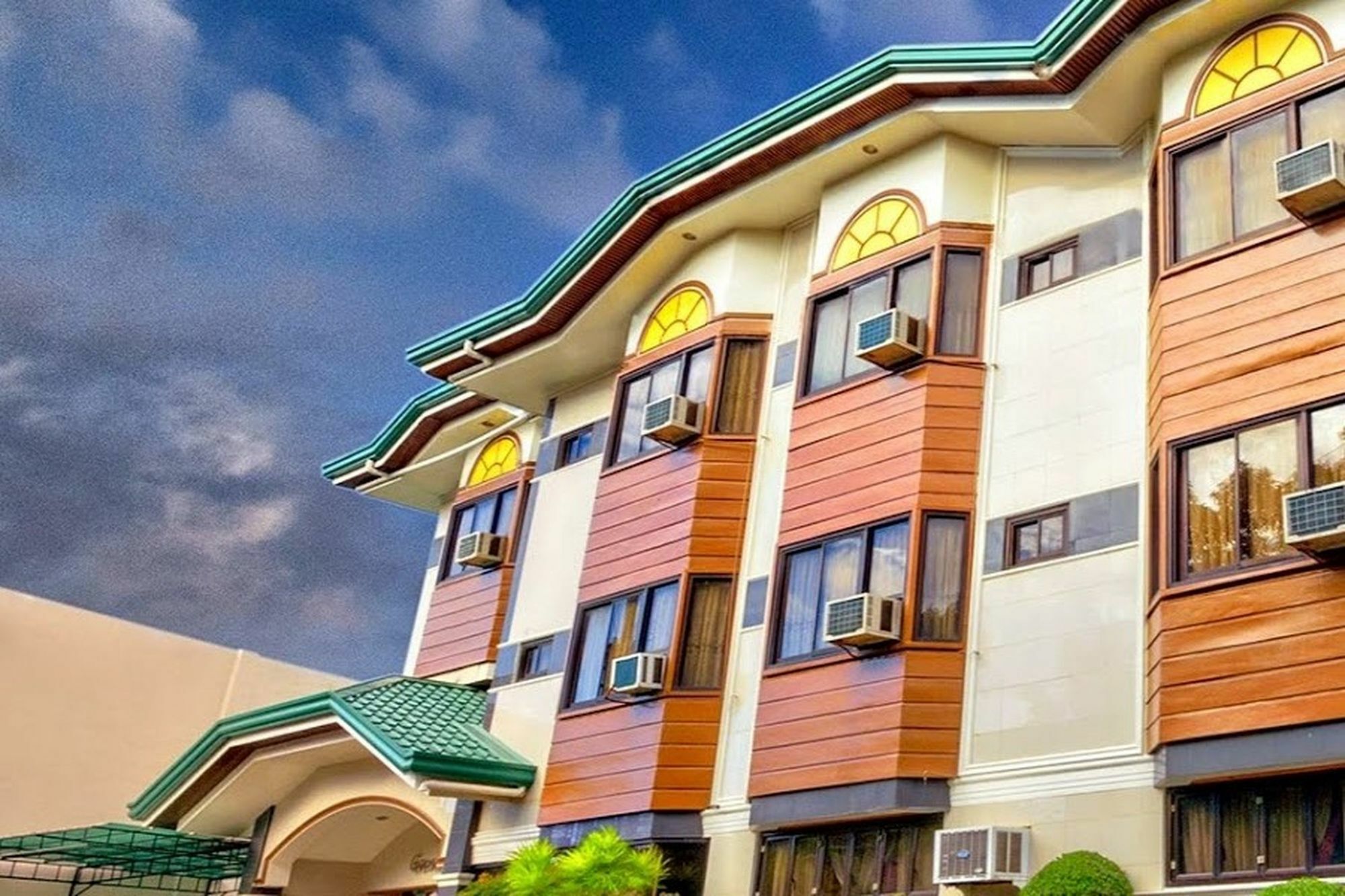 ZEN Rooms Vest Grand Suites Bohol Tagbilaran Exterior foto